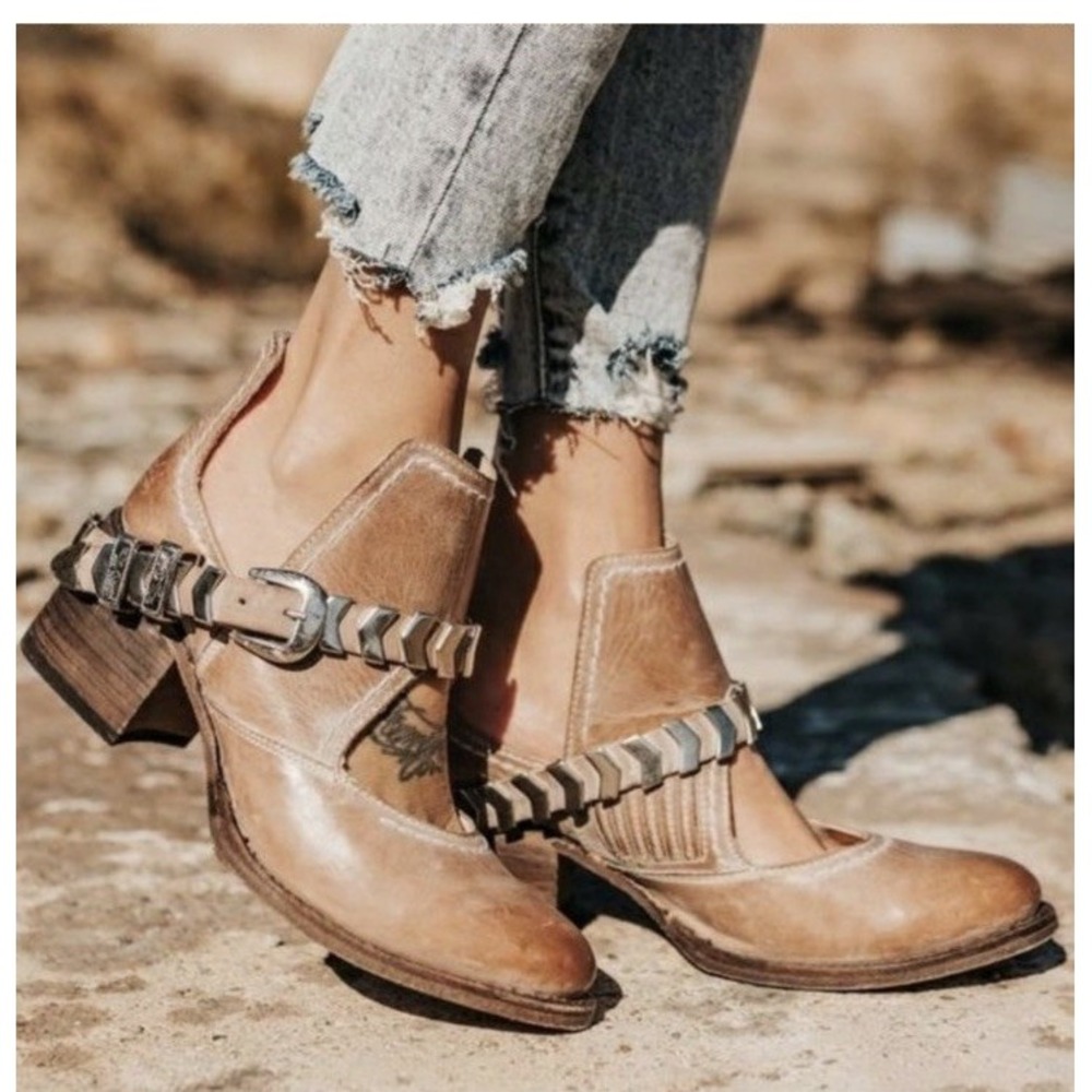 Freebird By Steven Blade Taupe Brown Leather Harness Ankle Booties Boho Cowgirl